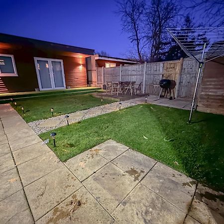 Stunning Studio Garden House - Free Wifi & Parking Hendon Exterior foto