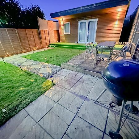 Stunning Studio Garden House - Free Wifi & Parking Hendon Exterior foto